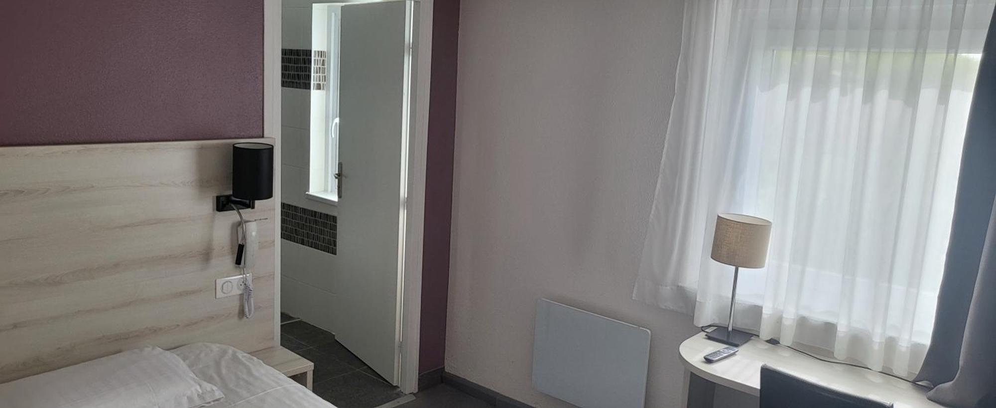 Kyriad Lille Est - Villeneuve D'Ascq Exteriör bild